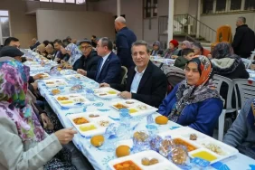 efelerin-ilk-iftar-sofrasi-alanli-mahallesinde-kuruldu-1771571521.webp.webp
